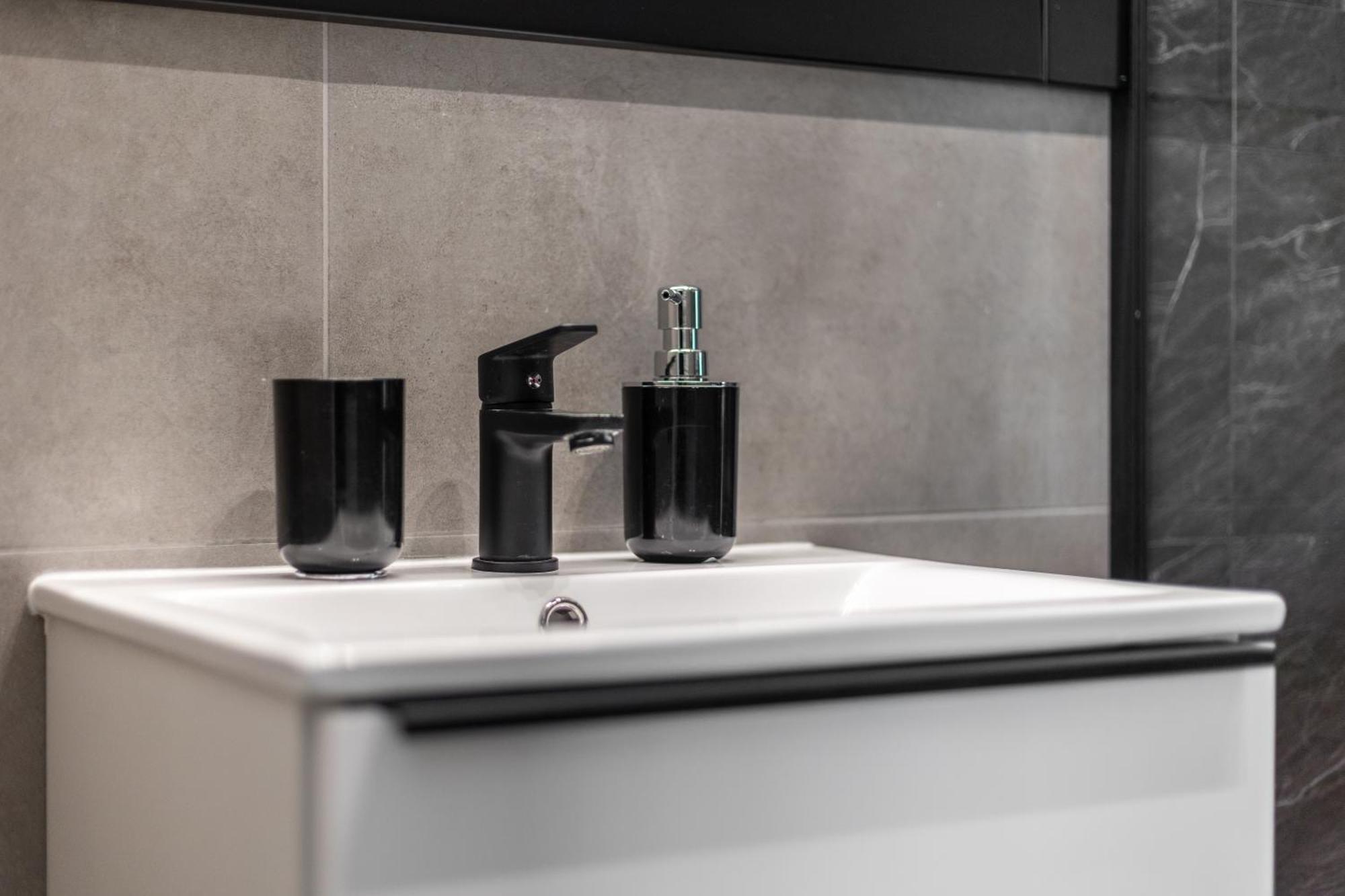 Apartamenty We Wroclawiu - Jaworska ภายนอก รูปภาพ